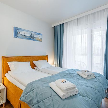 Laba Kolobrzeg Apartamenty Kollataja Z Parkingiem Exterior foto