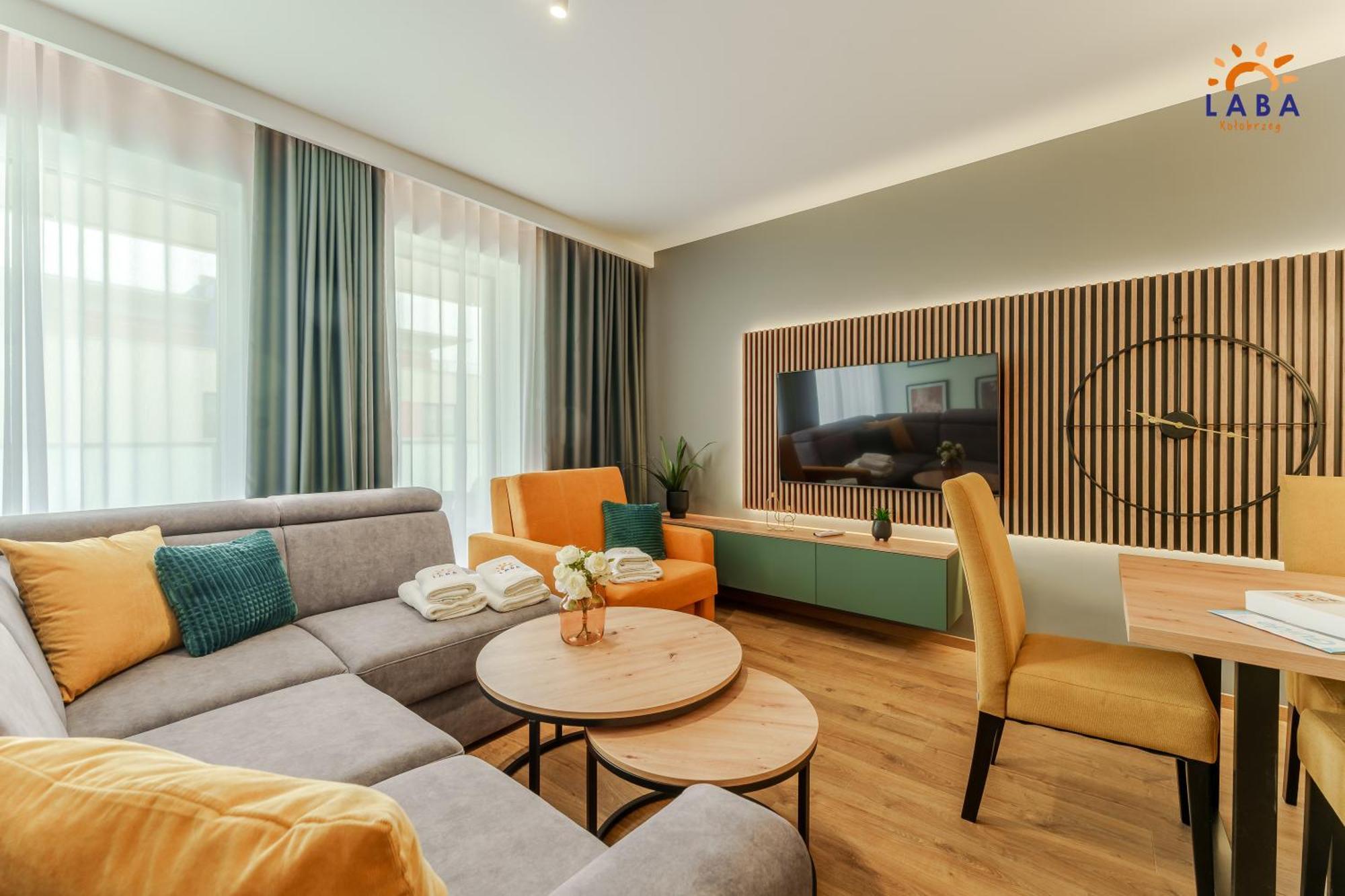 Laba Kolobrzeg Apartamenty Kollataja Z Parkingiem Exterior foto