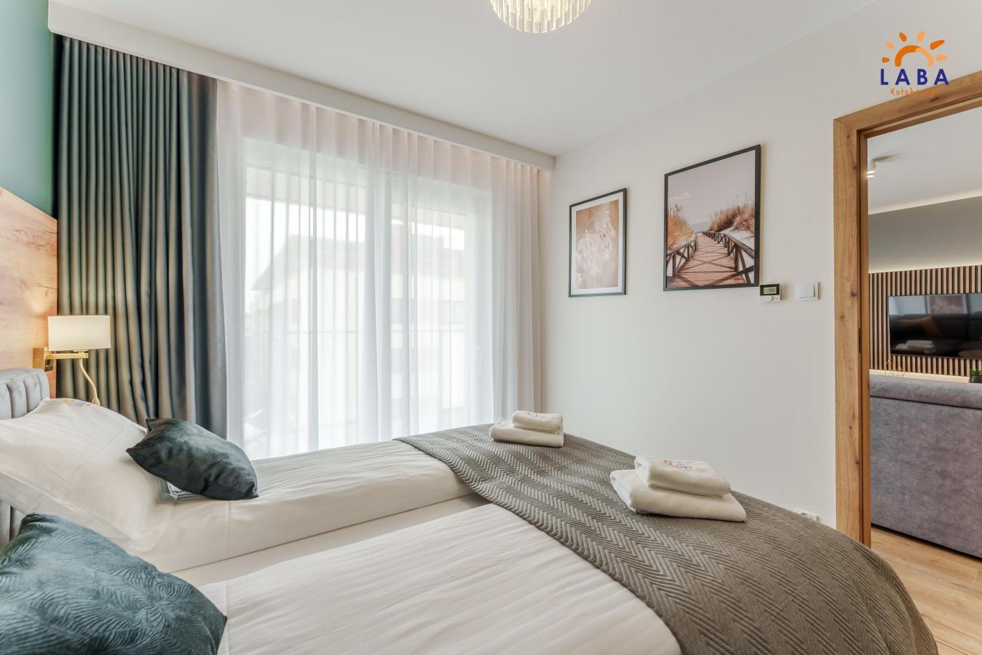 Laba Kolobrzeg Apartamenty Kollataja Z Parkingiem Exterior foto