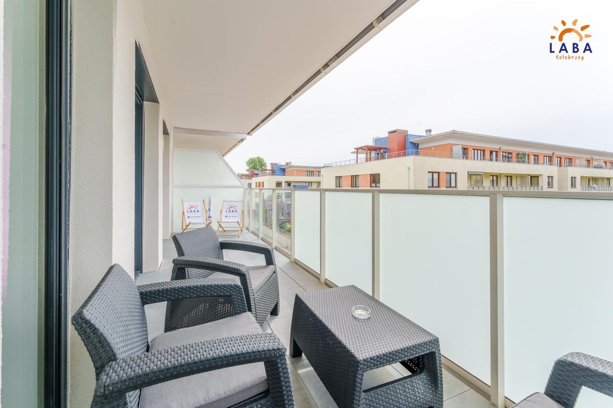 Laba Kolobrzeg Apartamenty Kollataja Z Parkingiem Exterior foto