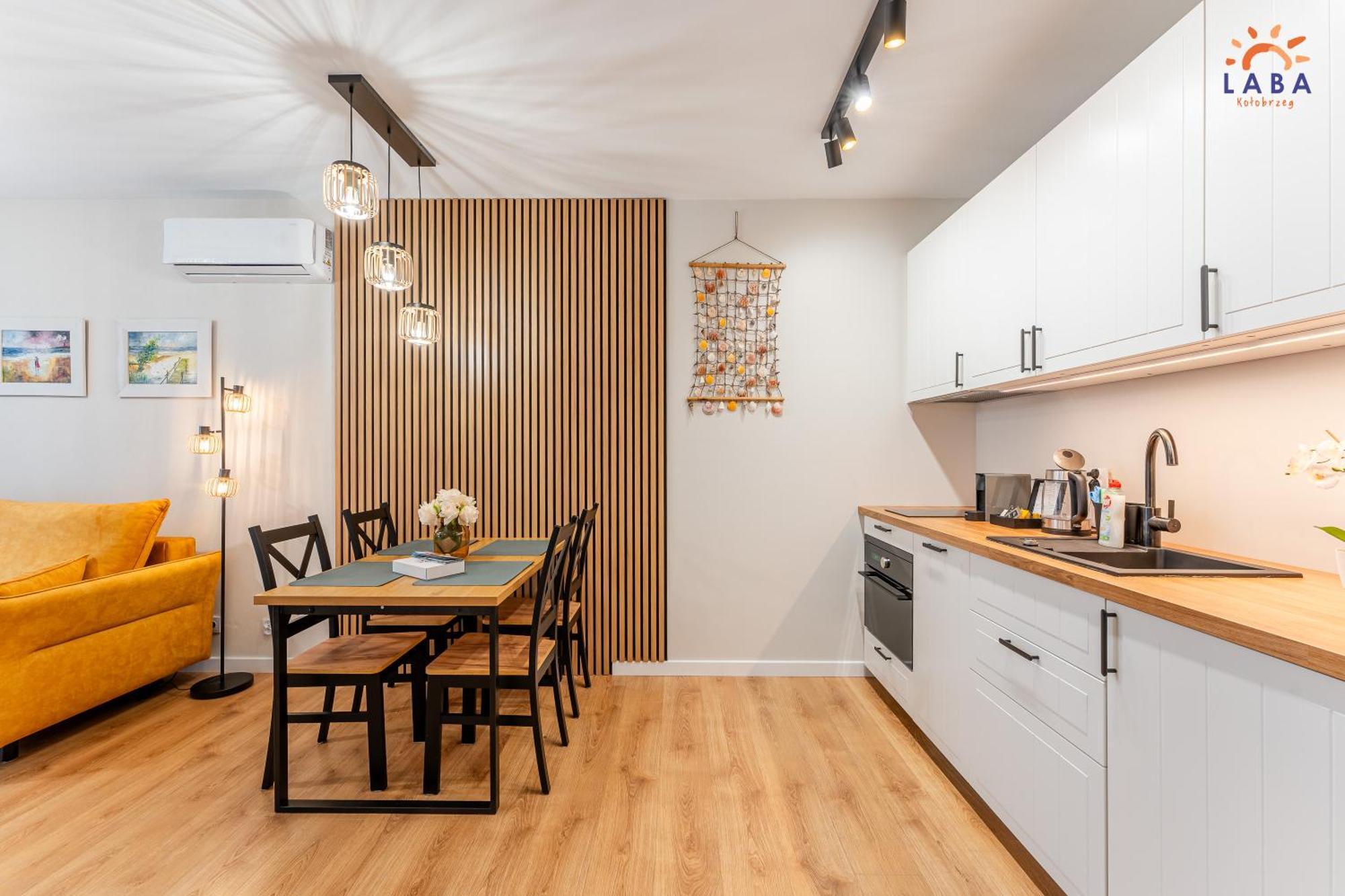 Laba Kolobrzeg Apartamenty Kollataja Z Parkingiem Exterior foto